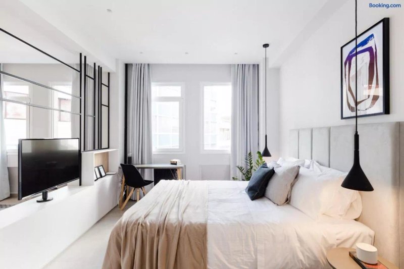 Luxury Apartments In Plaka by Upstreet