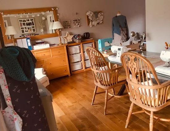 Salle de Couture (Sewing Classes)