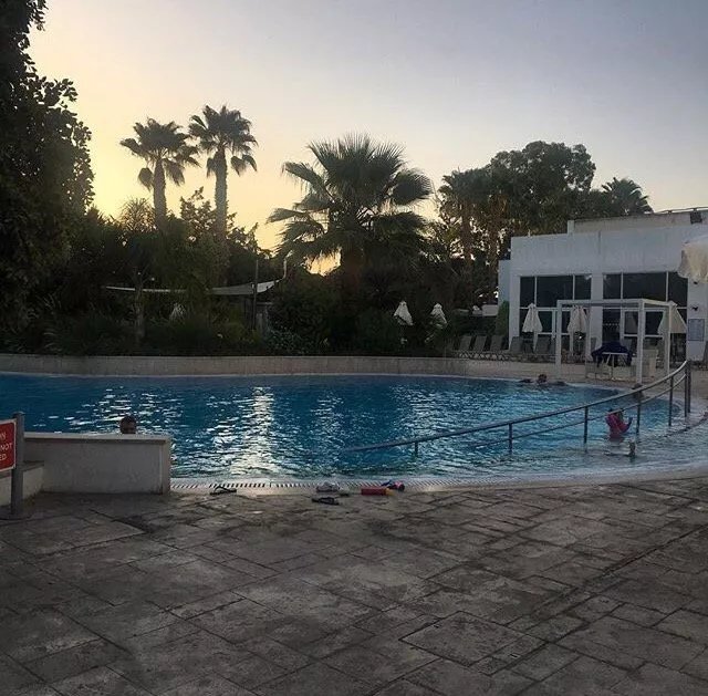 Sorrento Pool Bar & Grill