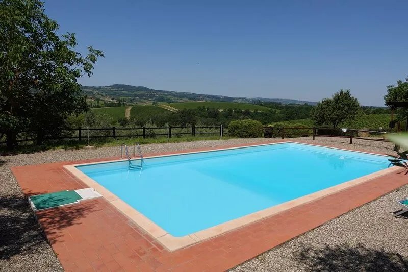 Montegonfoli MANDORLO, SAN GIMIGNANO, apt. with pool, terrace and amazing views