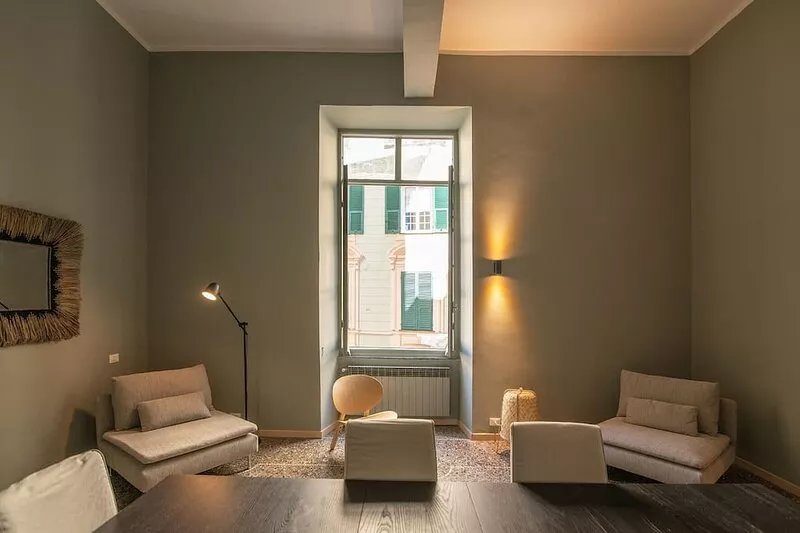 Charm and design in Genoa Historical Centre, close to Acquario and Waterfront.