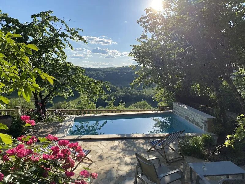 In the heart of Turenne with private pool