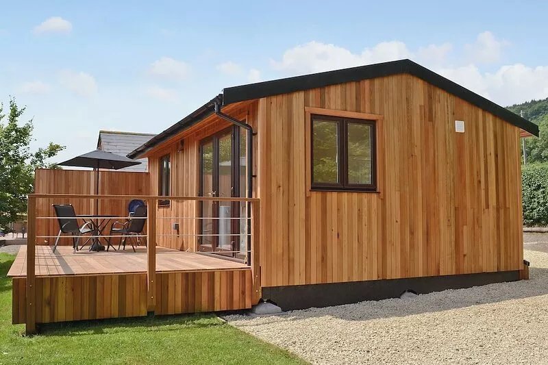 A cosy lodge in the heart of rural Worcestershire, ideal for walking, relaxing
