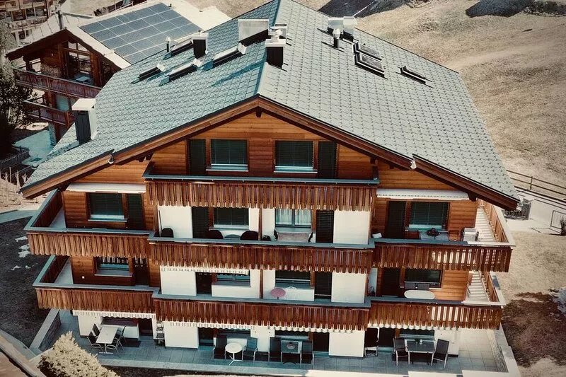 4 **** Apartment with view of the Matterhorn.