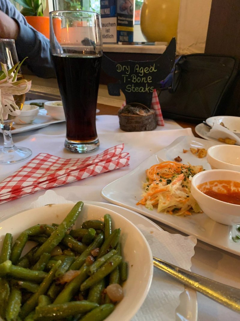 Steakhouse River Saloon