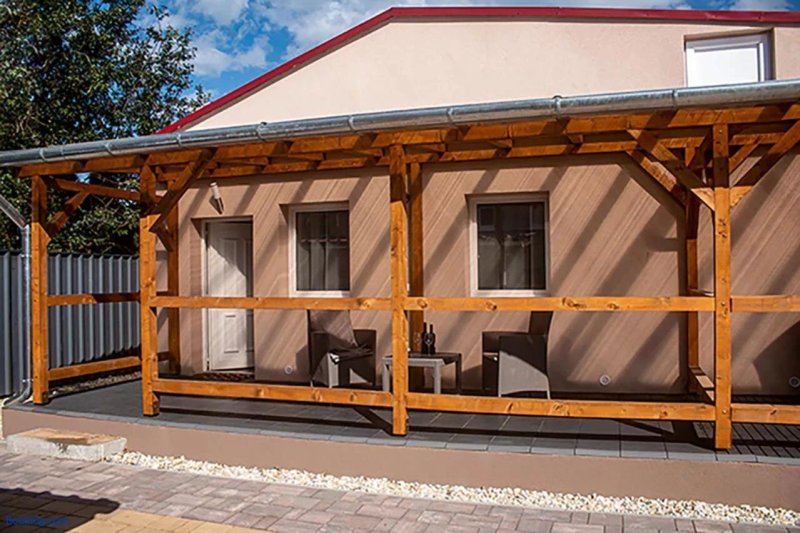 SarvarLAK Apartmanhaz