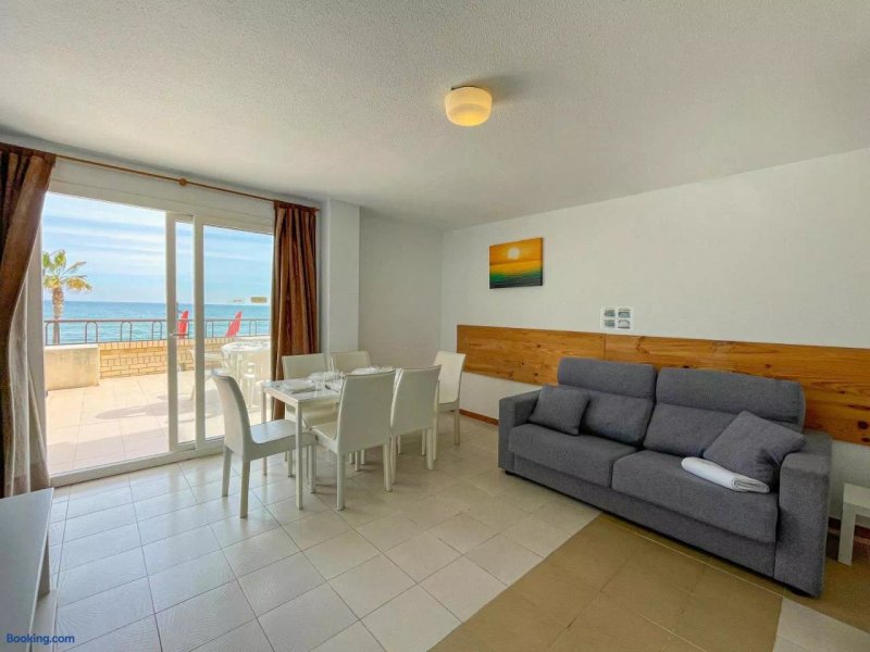 Apartamentos Oropesa Primera Linea 3000