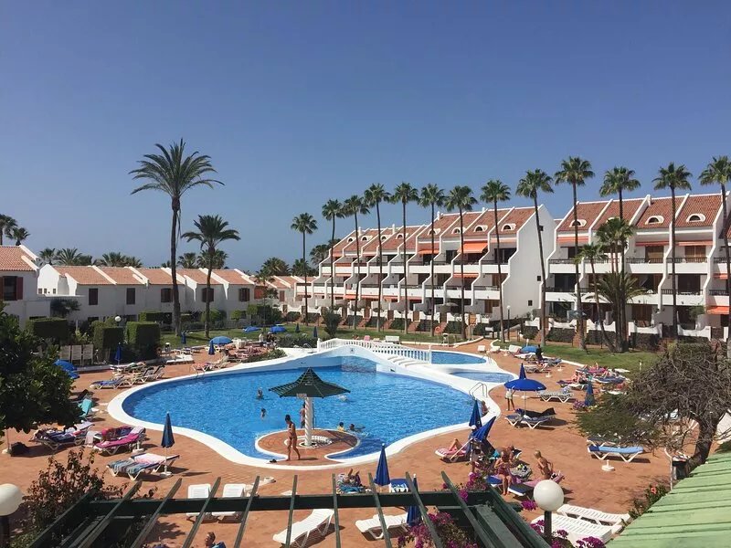 Spacious, peaceful, luxurious apartment, 20 seconds from Sea
