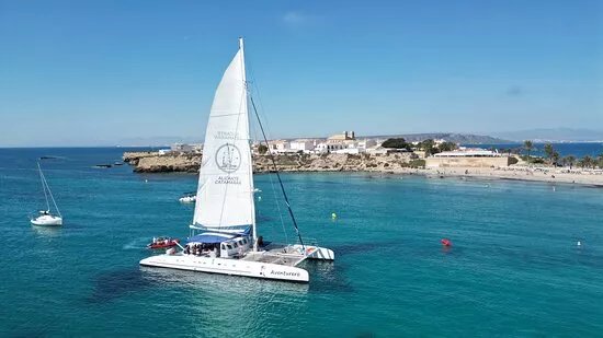 Alicante Catamaran Aventurero