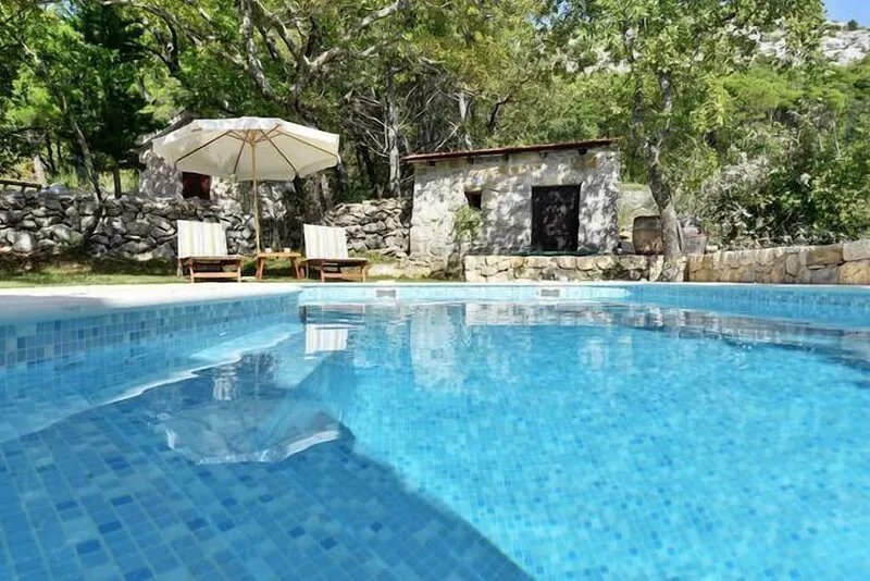 Villa with heated pool! Enjoy in beautiful sight to the sea, mountains and river