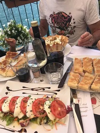 Simona Baila Snack Bar