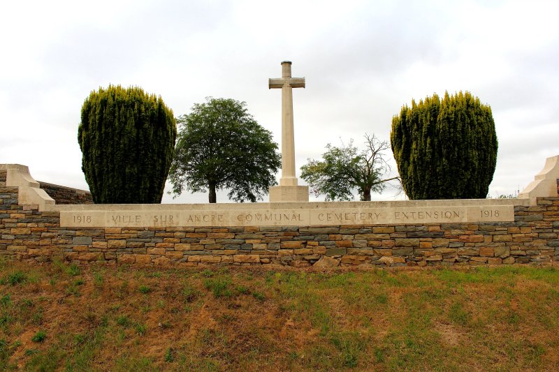 Ville-Sur-Ancre Communal Cemetery