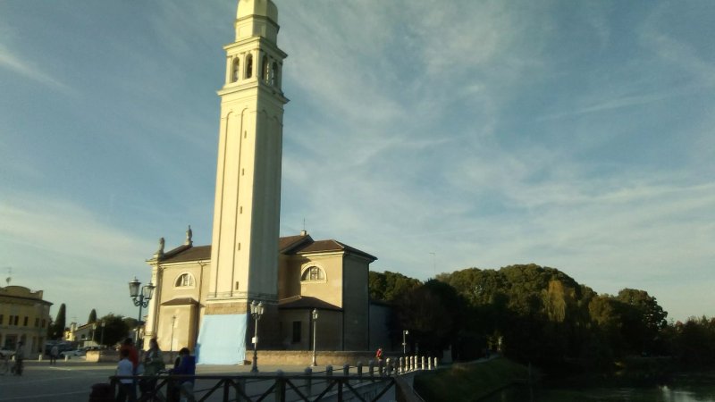 Chiesa Parrocchiale di S.Teonisto Martire