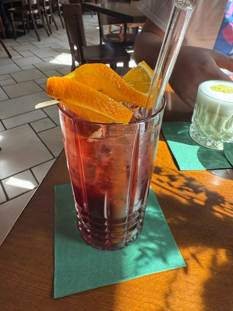 Cafe Einstein