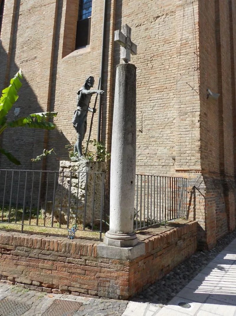 Statua Bronzea di San Giovanni Battista