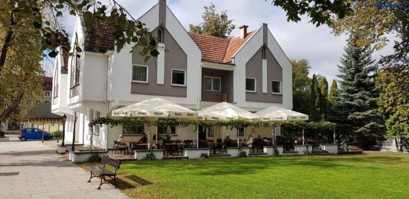 PARKOVA -Restauracja i Pokoje