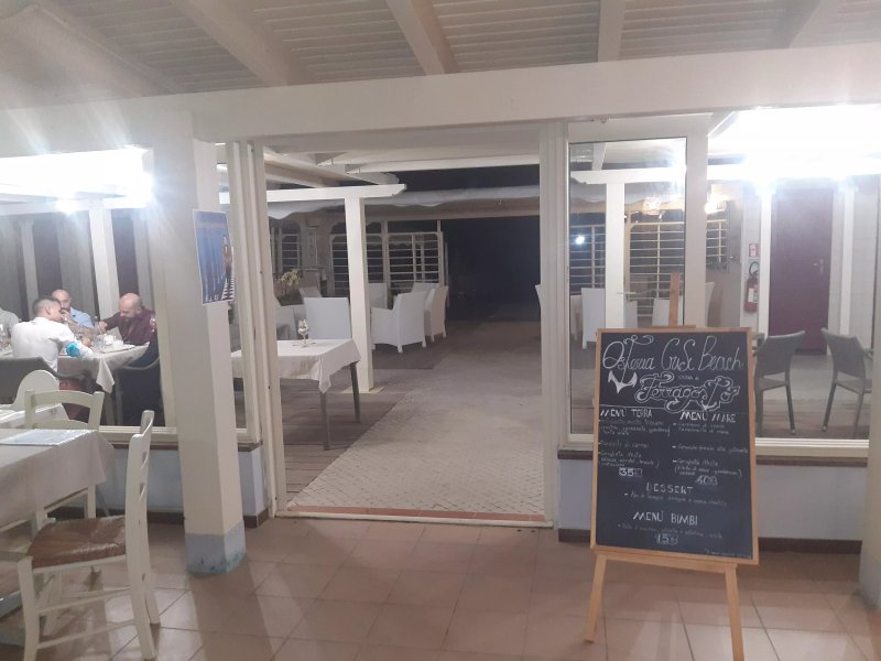 Osteria Crisi Beach