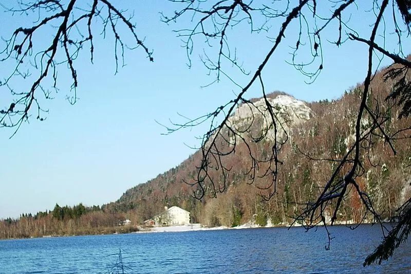 A balcony overlooking the Jura's most beautiful lake