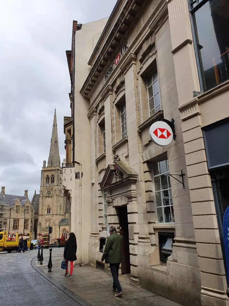 1 Saddler Street Building