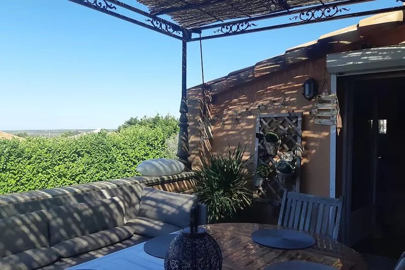 Villa, sea view with swimming pool heated 30 °