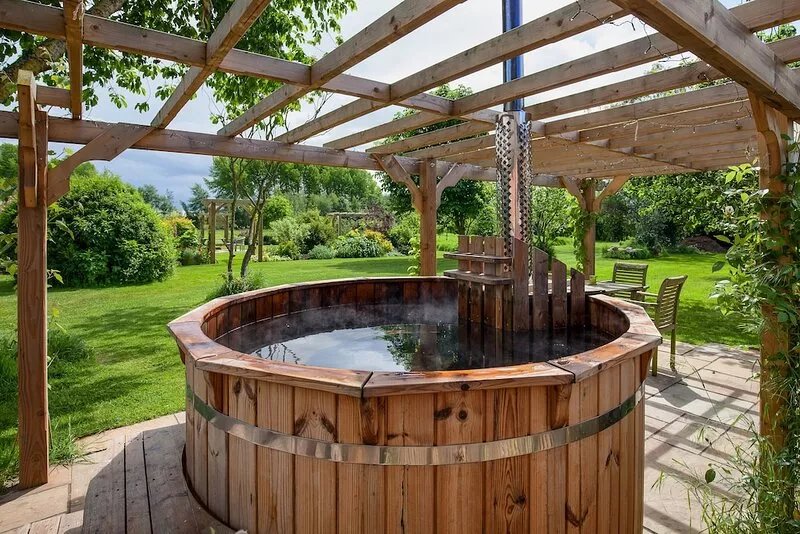 Country House with Swimming Pond, Hot Tub and Glorious Gardens.