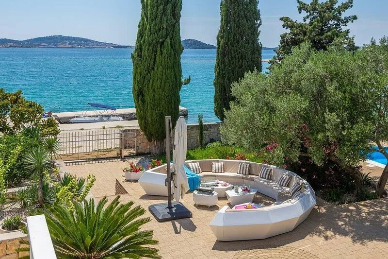 Luxury Villa Bella Vista with Swimming Pool