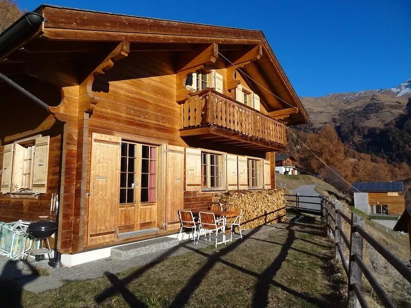 Holiday home in a quiet, sunny location in a hiking and skiing region