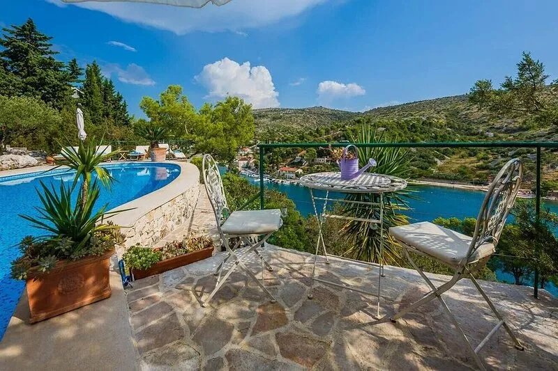 Charming Villa Anna  with pool, beautiful  garden and amazing views