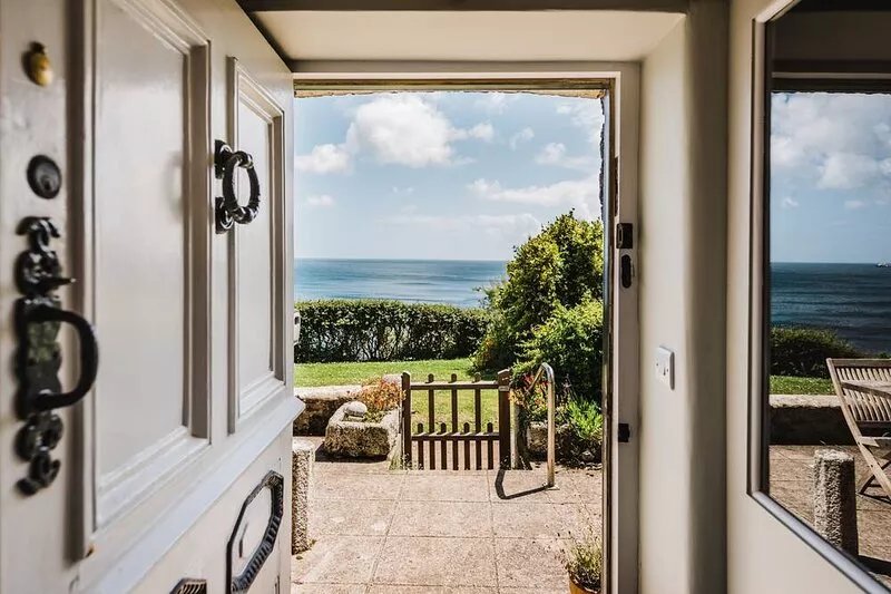 A fully renovated property, just a short stroll from Coverack’s lovely beach.