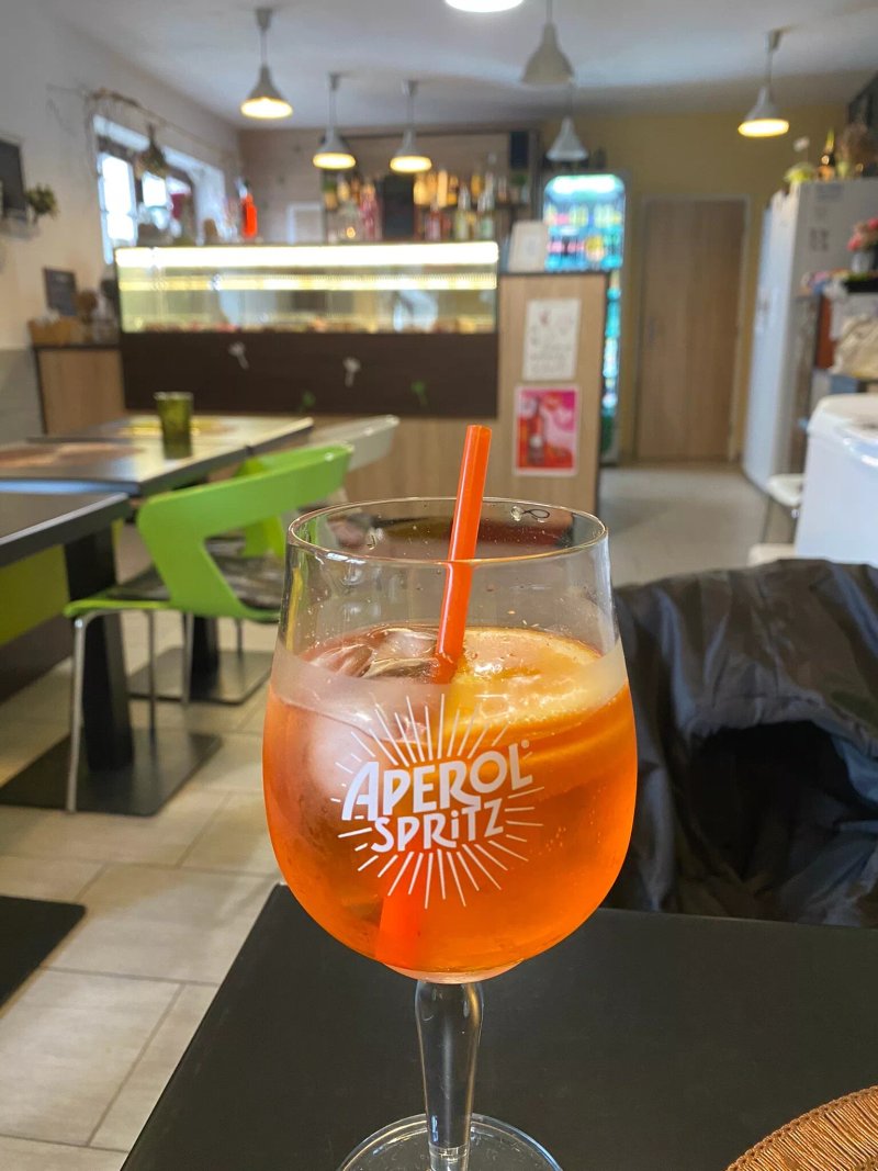 FAJN CAFE