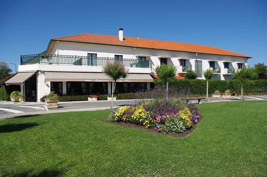 Hotel des Pins