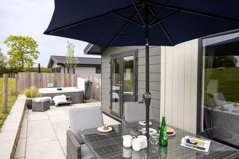 Snowdrop Lodge, 9 Roadford Lake Lodges