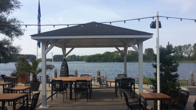 Sup Sup Club Haarlemmermeerse Bos - Papa's Beachhouse