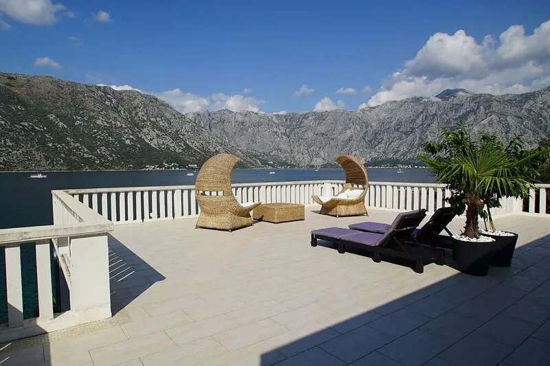 PENTHOUSE STOLIV 12 beds SPA/POOL 5 m/sea Priv.Jetty Pebble Beach Sunbeds