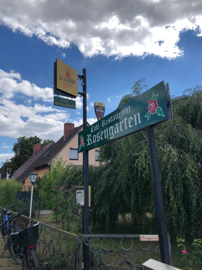 Cafe-Restaurant Rosengarten