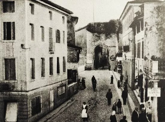 Scala Della Bossina O Scala Ettore Busetto