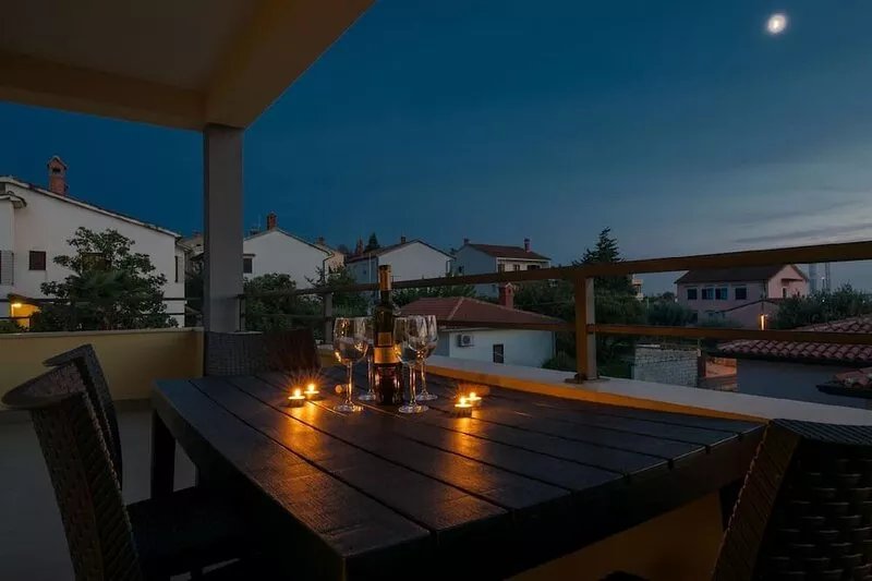Holiday apartment Pula for 1 - 5 persons with 2 bedrooms - Holiday apartment in