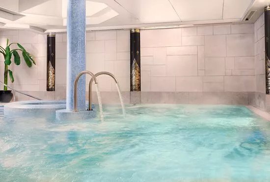 SenSpa at Careys Manor Hotel