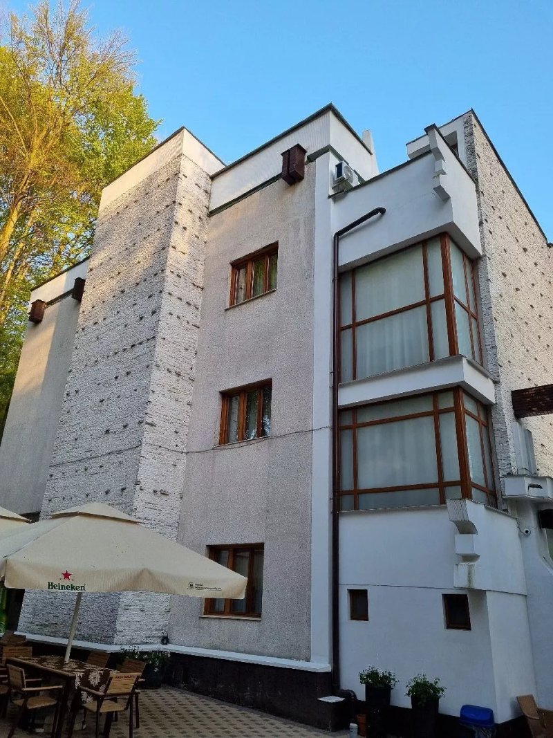 Former Ceausescu's Vila Crizantema