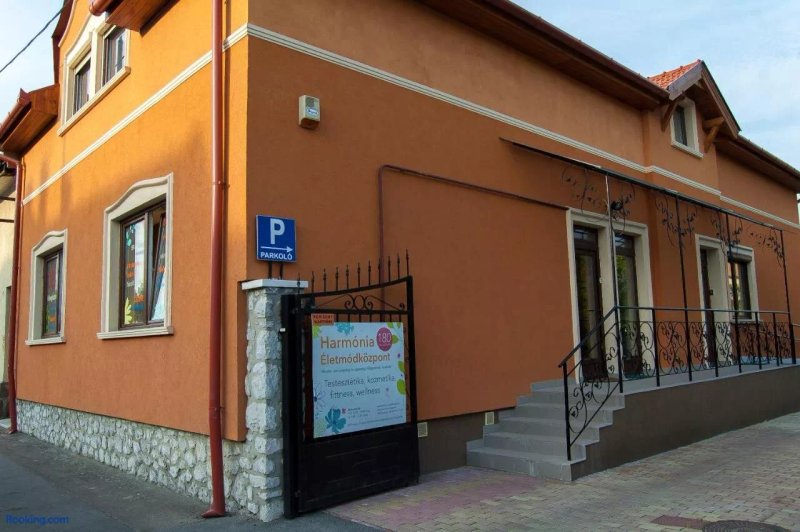 Harmonia Apartmanhaz