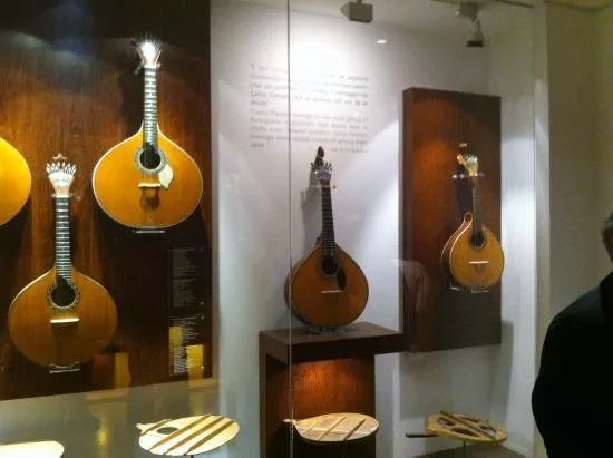 Sing Fado at Fado Museum