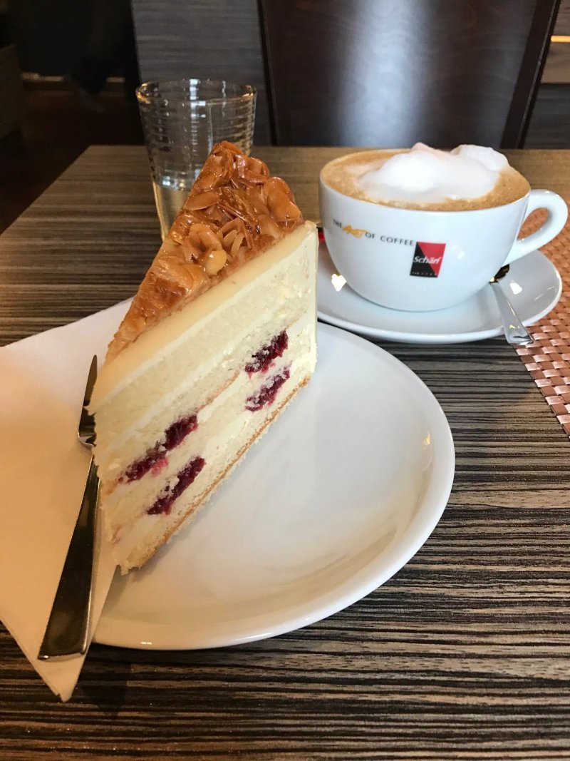 Konditorei & Cafe Schonemuhle