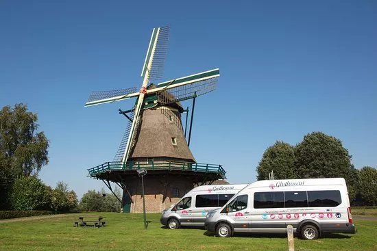 Giethoorn Guided Tours