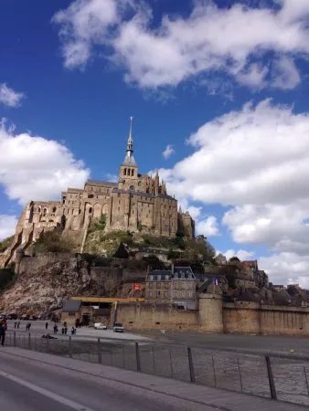 Mont Saint-Michel & Normandy Tour - Emi Travel Paris