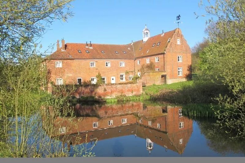 The Hayloft - on a farm near Norwich City & the Norfolk Broads