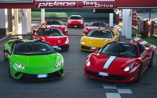 Pit Lane Red Passion