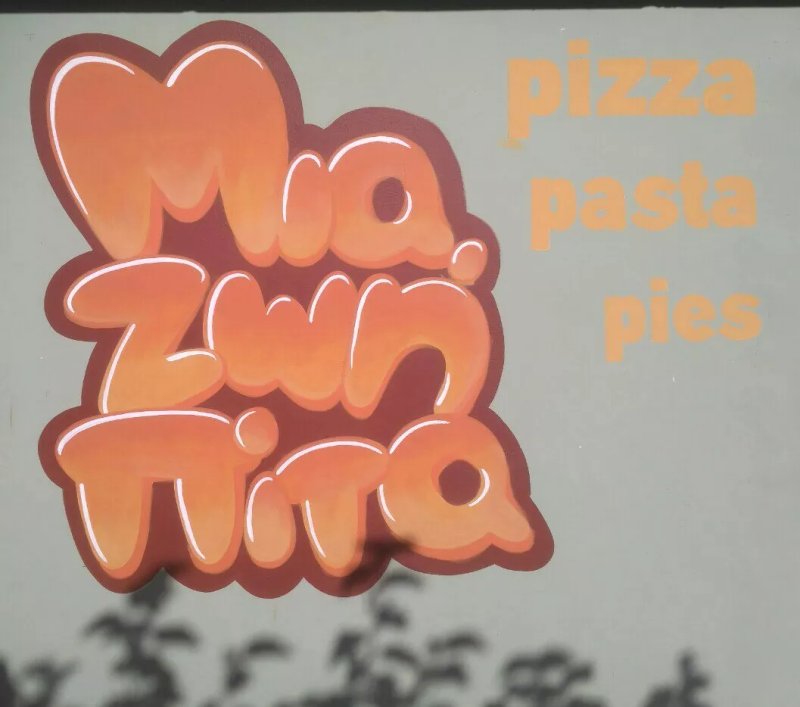 Mia Zoe Pita