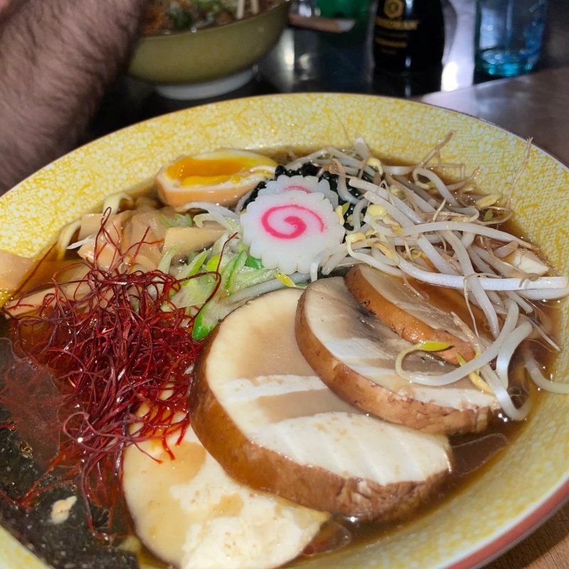 L' Uchiwa Artisan Sushi