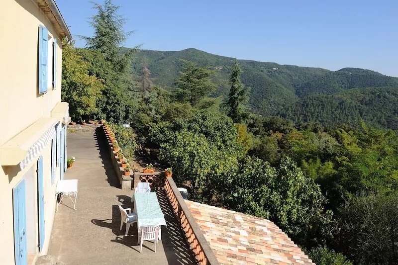 Mas in the Cévennes: peace and quiet