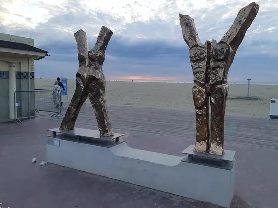 Double Sculpture Xy